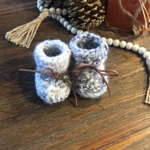 (2 for $45) Newborn-24months baby booties